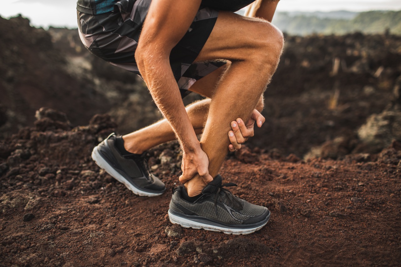 heel pain in the outdoors during a run